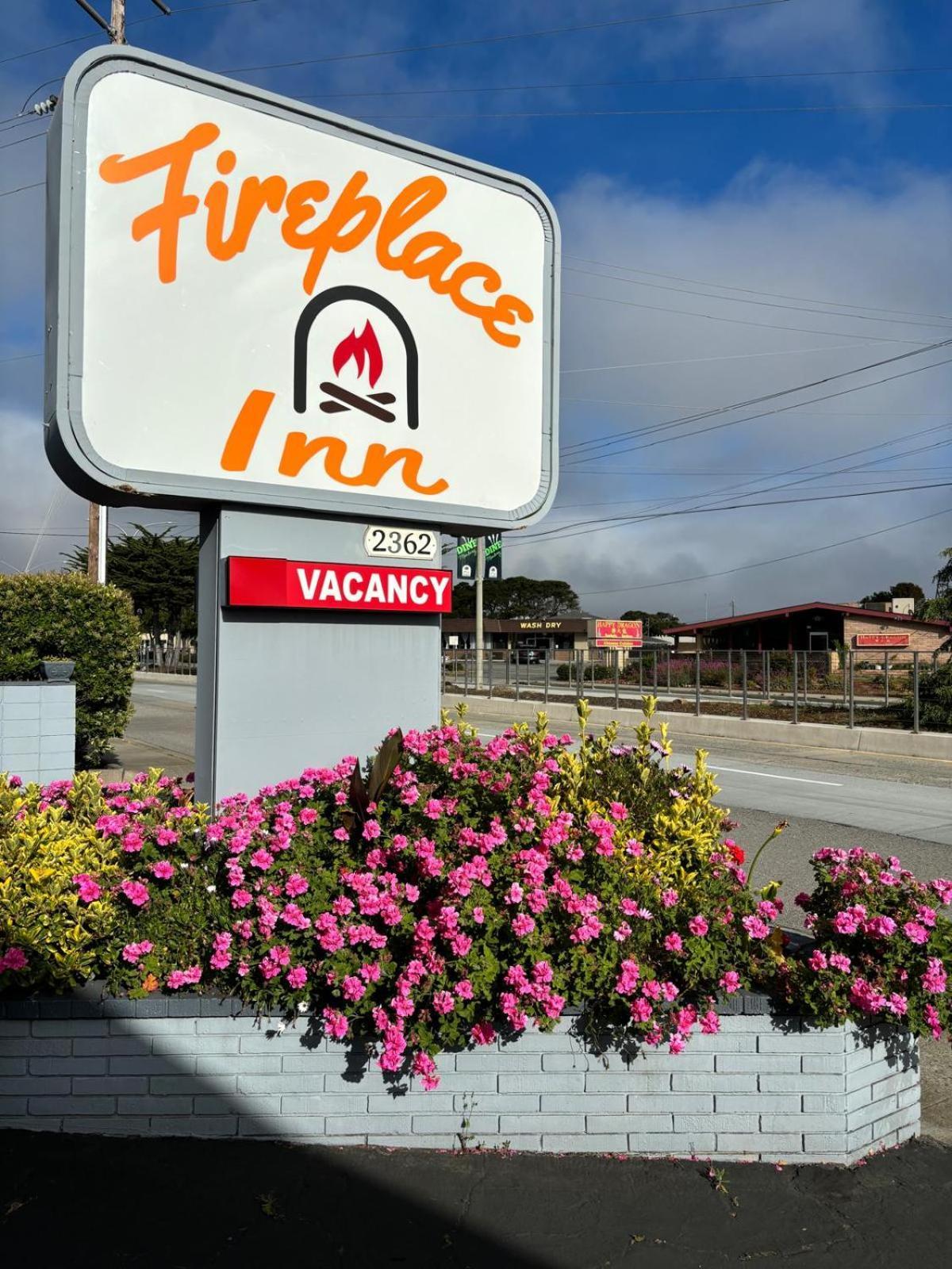 The Monterey Fireplace Inn Esterno foto
